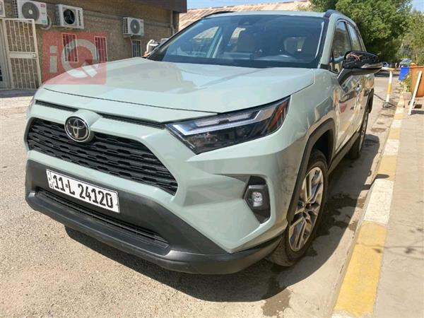 Toyota for sale in Iraq